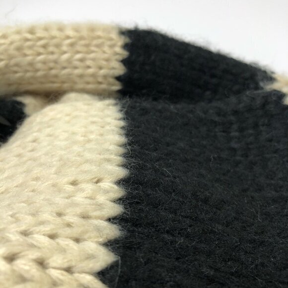 NEW Dynamite Cream & Black Chunky Striped Cozy Knit Winter Warm Infinity Scarf - Picture 5 of 9